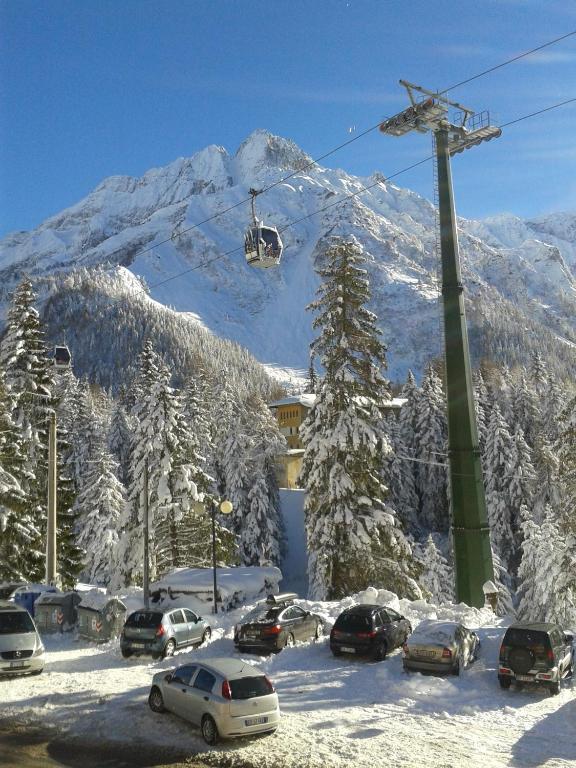 Hotel La Roccia Passo del Tonale Exterior foto