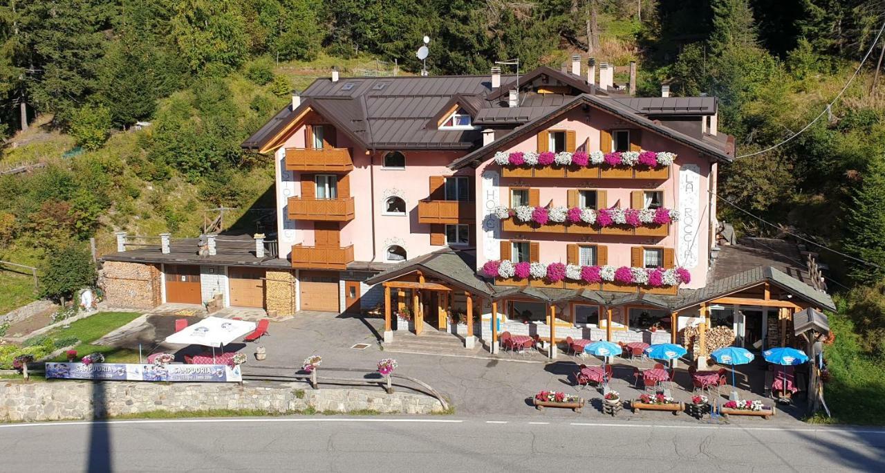 Hotel La Roccia Passo del Tonale Exterior foto